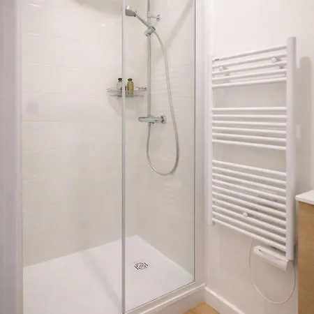 Daire Elegant Confort En Plein Quartier Historique - 6 Pers *